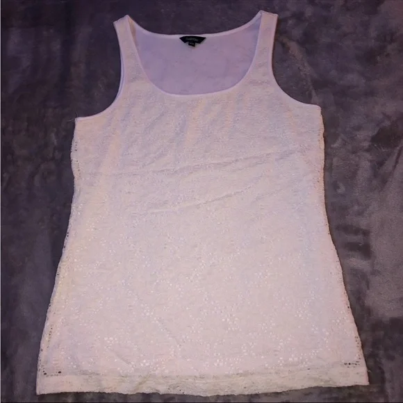 White Floral Reitmans & Imperial 2 piece skirt and a tank top - Picture 2 of 12